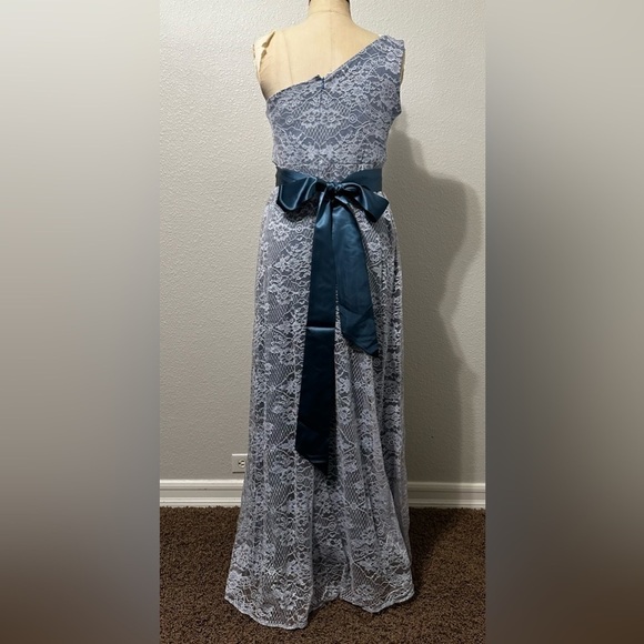 Tiffany Rose Maternity Gia Lace One Shoulder Maxi Gown Blue NWT includes sash! - Picture 2 of 10